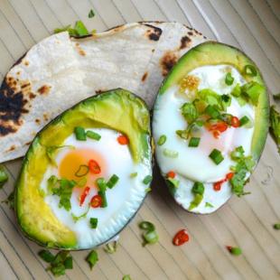 Avocado Baked Eggs 