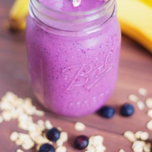Blueberry Oat Breakfast Smoothie
