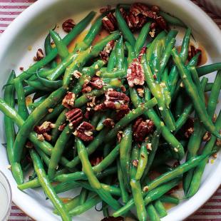 Green Beans with Pecans and Maple Vinaigrette