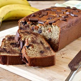 Peanut Butter Cup Banana Bread 