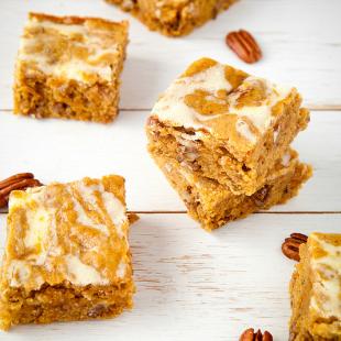 Pumpkin Pie Blondies with Cream Cheese