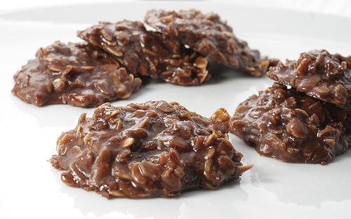 Baked Chocolate Peanut Butter Oatmeal