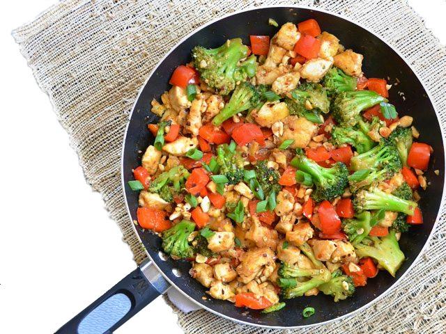 Oven roasted chicken breasts and rainbow veggies 