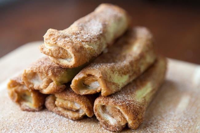 Pumpkin French Toast Roll-ups