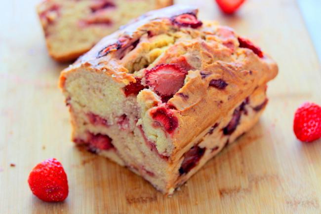Strawberry Banana Protein Bread 